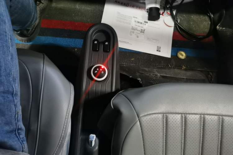 Used Wuling Hongguang MINIEV 2022 Macaron Fashion Edition Lithium-Nickel-Cobalt-Alpha-oxide Gear Lever