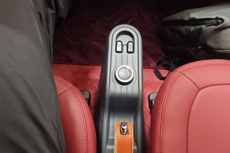 Used Wuling Hongguang MINIEV 2022 Macaron Fashion Model Lithium Iron Phosphate Gear Lever