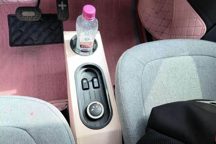 Used Wuling Hongguang MINIEV 2022 Macaron Premium Model – Lithium Ternary Battery Gear Lever
