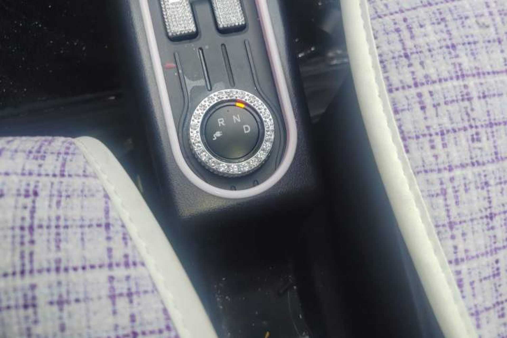 Used Wuling Hongguang MINIEV 2022 Macaron Fashion Model Lithium Iron Phosphate Gear Lever