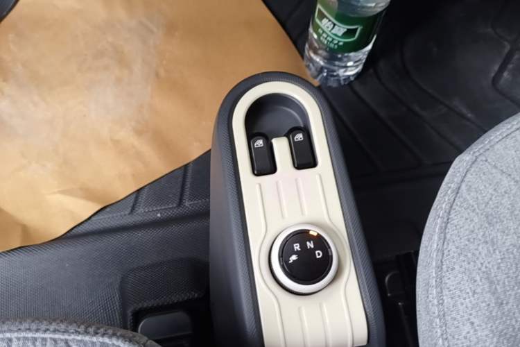 Used Wuling Hongguang MINIEV 2022 Macaron Fashion Model Lithium Iron Phosphate Gear Lever