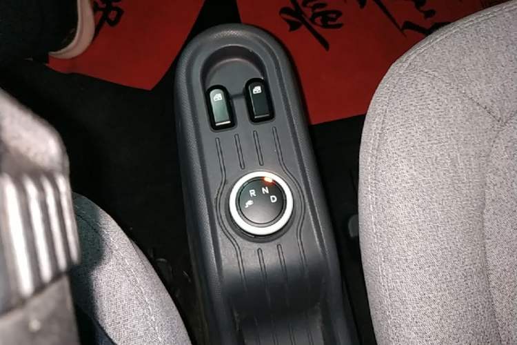 Used Wuling Hongguang MINIEV 2022 Macaron Premium Model – Lithium Iron Phosphate Gear Lever