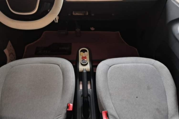 Used Wuling Hongguang MINIEV 2022 Macaron Premium Model – Lithium Iron Phosphate Gear Lever