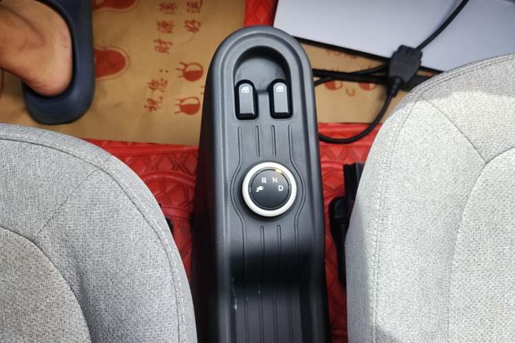 Used Wuling Hongguang MINIEV 2022 Macaron Premium Model – Lithium Iron Phosphate Gear Lever