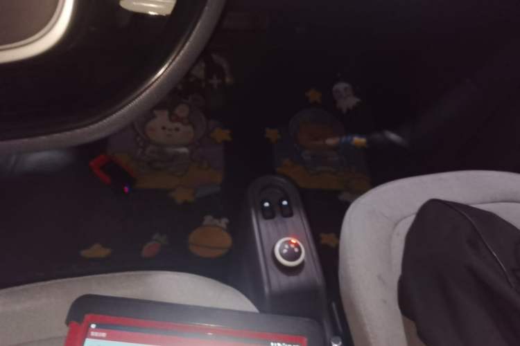 Used Wuling Hongguang MINIEV 2022 Macaron Premium Model – Lithium Iron Phosphate Gear Lever