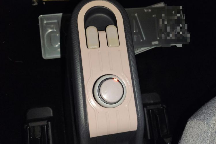 Used Wuling Hongguang MINIEV 2022 Macaron Fashion Edition Lithium-Nickel-Cobalt-Alpha-oxide Gear Lever
