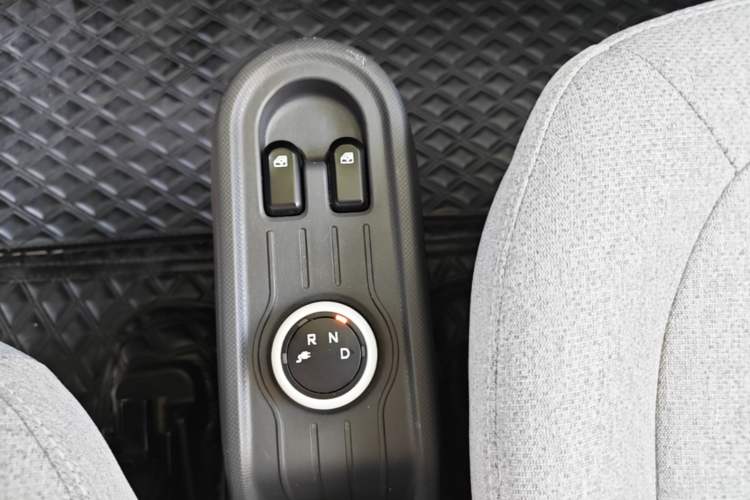 Used Wuling Hongguang MINIEV 2022 Zizai Version Lithium Iron Phosphate Gear Lever