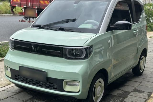 Ojetý Wuling Hongguang MINIEV 2022 Macaron-Color Edition Lithium Iron Phosphate