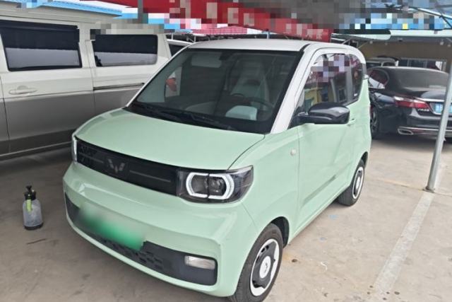 Ojetý Wuling Hongguang MINIEV 2022 Macaron Premium Model – Lithium Iron Phosphate