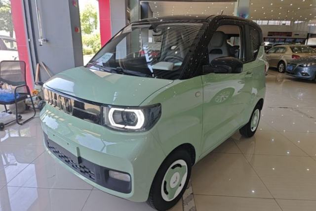 Used Wuling Hongguang MINIEV 2022 Macaron Premium Model – Lithium Iron Phosphate