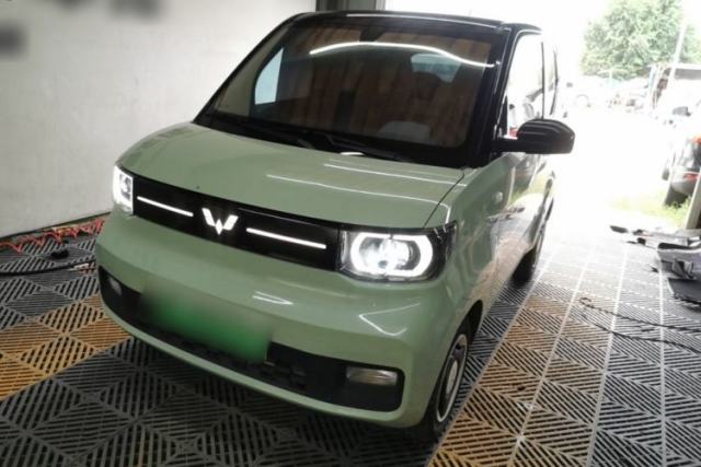 Ojetý Wuling Hongguang MINIEV 2022 Macaron Premium Model – Lithium Iron Phosphate