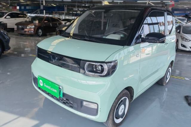 Ojetý Wuling Hongguang MINIEV 2022 Macaron Premium Model – Lithium Iron Phosphate