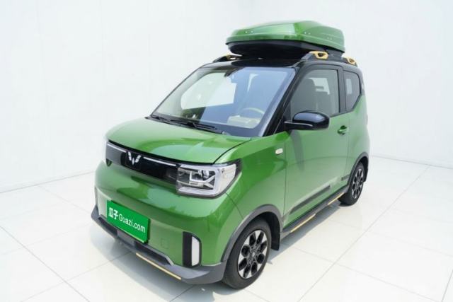 Ojetý Wuling Hongguang MINIEV 2022 GAMEBOY 200km Gaming Edition with Lithium Iron Phosphate