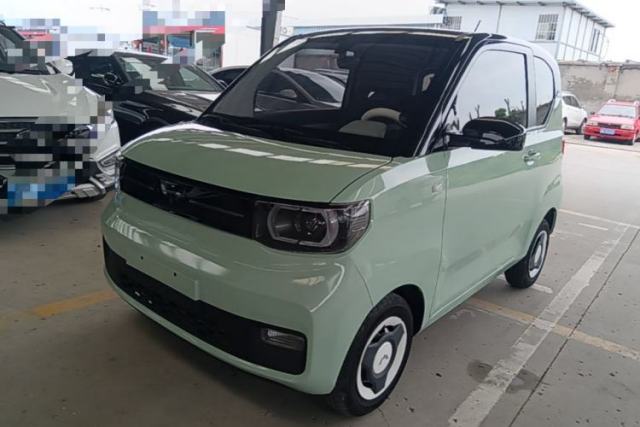 Ojetý Wuling Hongguang MINIEV 2022 Macaron Premium Model – Lithium Iron Phosphate