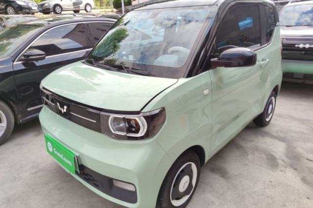 Ojetý Wuling Hongguang MINIEV 2022 Macaron Premium Model – Lithium Iron Phosphate