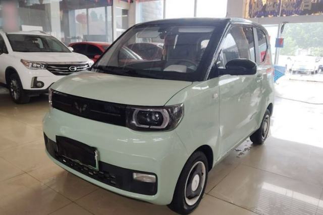 Used Wuling Hongguang MINIEV 2022 Macaron Premium Model – Lithium Iron Phosphate
