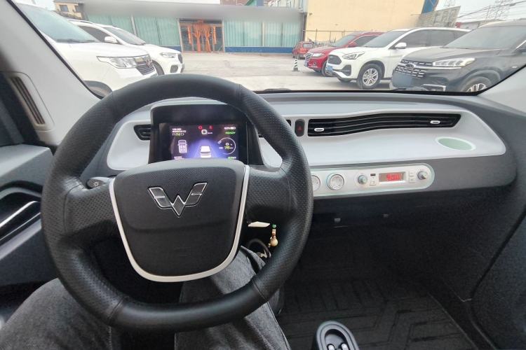Used Wuling Hongguang MINIEV 2022 Macaron Fashion Edition Lithium-Nickel-Cobalt-Alpha-oxide Audio And AC Panel