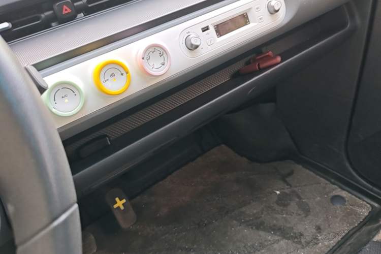 Used Wuling Hongguang MINIEV 2022 GAMEBOY 200km Gaming Edition with Lithium Iron Phosphate Audio And AC Panel