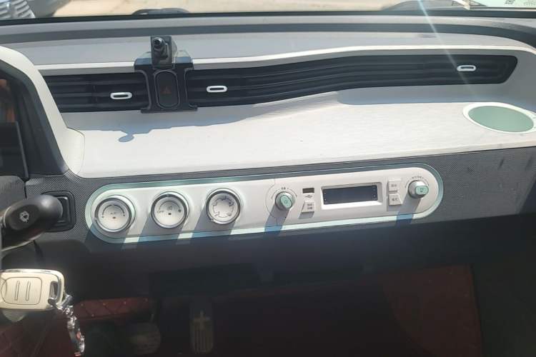 Used Wuling Hongguang MINIEV 2022 Macaron Fashion Model Lithium Iron Phosphate Audio And AC Panel