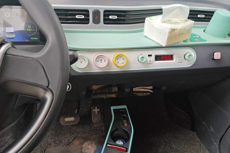 Used Wuling Hongguang MINIEV 2022 Macaron Fashion Model Lithium Iron Phosphate Audio And AC Panel