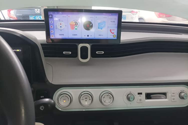 Used Wuling Hongguang MINIEV 2022 Enjoy Edition Lithium Iron Phosphate Audio And AC Panel
