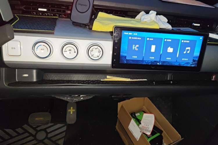 Used Wuling Hongguang MINIEV 2022 GAMEBOY 300km Enthusiast Model with Lithium Iron Phosphate Audio And AC Panel