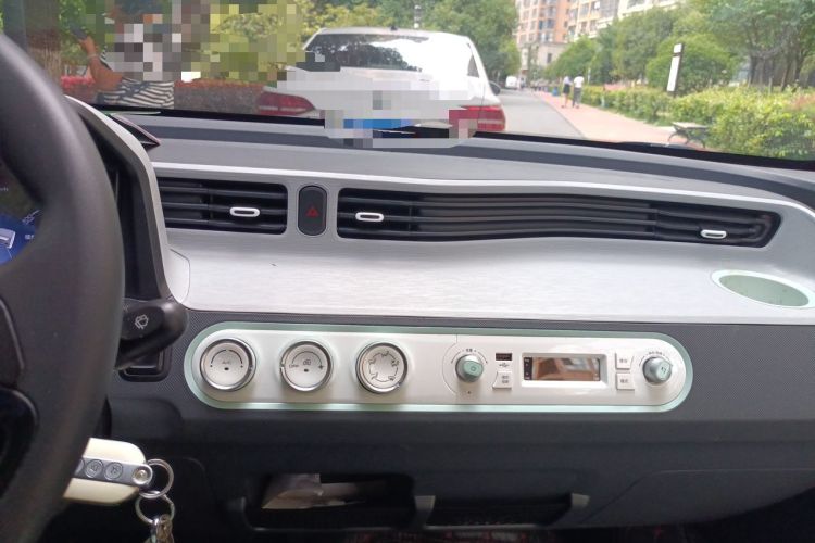 Used Wuling Hongguang MINIEV 2022 Macaron Premium Model – Lithium Ternary Battery Audio And AC Panel