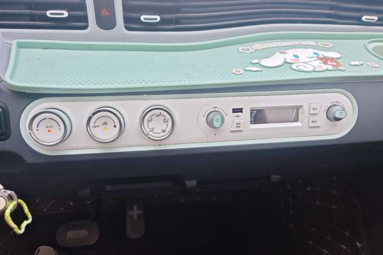 Used Wuling Hongguang MINIEV 2022 Macaron Fashion Model Lithium Iron Phosphate Audio And AC Panel