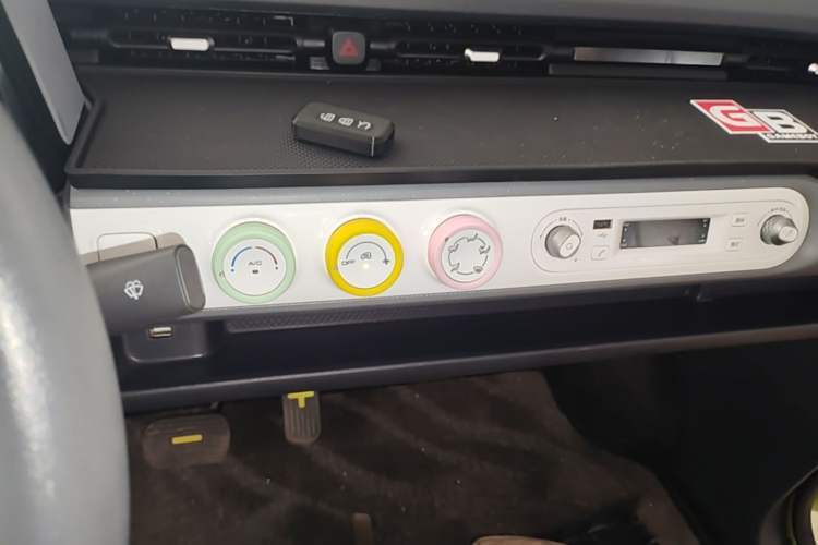 Used Wuling Hongguang MINIEV 2022 GAMEBOY 200km Gaming Edition with Lithium Iron Phosphate Audio And AC Panel