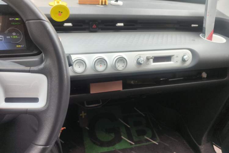 Used Wuling Hongguang MINIEV 2022 GAMEBOY 200km Gaming Edition with Lithium Iron Phosphate Audio And AC Panel
