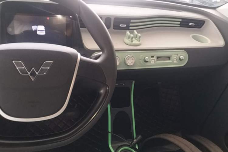Used Wuling Hongguang MINIEV 2022 Macaron Premium Model – Lithium Iron Phosphate Audio And AC Panel