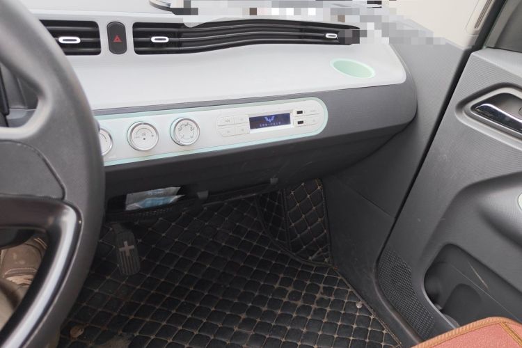 Used Wuling Hongguang MINIEV 2022 Macaron Premium Model – Lithium Ternary Battery Audio And AC Panel