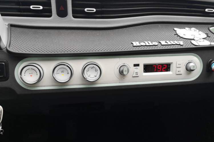 Used Wuling Hongguang MINIEV 2022 Macaron Premium Model – Lithium Ternary Battery Audio And AC Panel