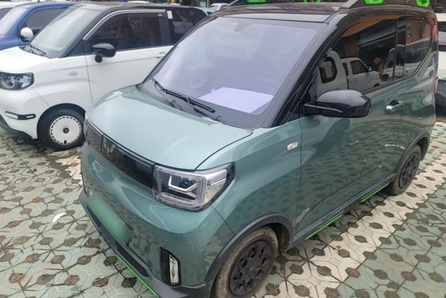 Ojetý Wuling Hongguang MINIEV 2022 GAMEBOY 200km Gaming Edition with Lithium Iron Phosphate