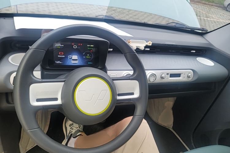 Used Wuling Hongguang MINIEV 2022 GAMEBOY 200km Gaming Edition with Lithium Iron Phosphate Center Console