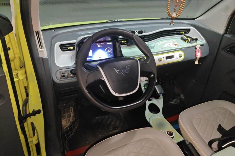 Used Wuling Hongguang MINIEV 2022 Macaron-Color Edition Lithium Iron Phosphate Center Console