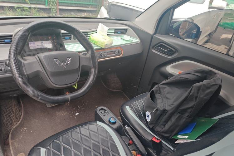 Used Wuling Hongguang MINIEV 2022 Easy Version Lithium Iron Phosphate Center Console