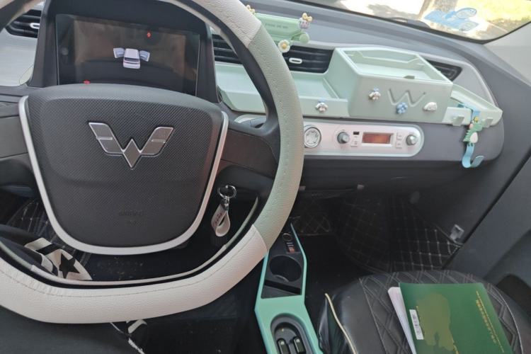 Used Wuling Hongguang MINIEV 2022 Enjoy Edition Lithium-Ion Battery Center Console