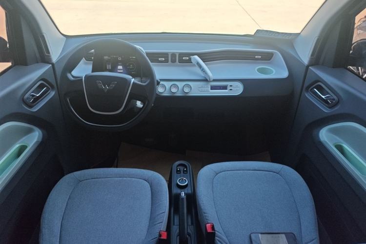 Used Wuling Hongguang MINIEV 2022 Macaron Premium Model – Lithium Iron Phosphate Center Console