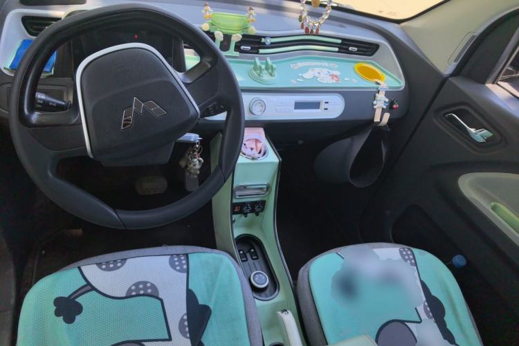Used Wuling Hongguang MINIEV 2022 Macaron Fashion Model Lithium Iron Phosphate Center Console