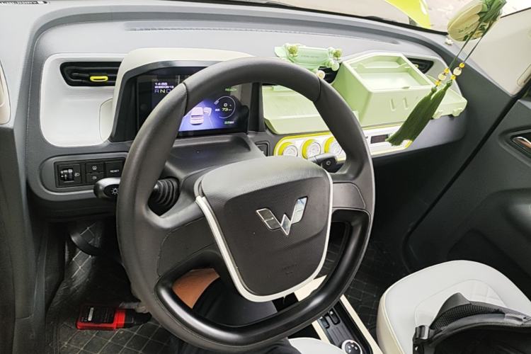 Used Wuling Hongguang MINIEV 2022 Macaron-Color Edition Lithium Iron Phosphate Center Console