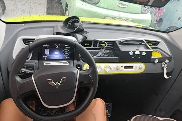 Used Wuling Hongguang MINIEV 2022 Macaron-Color Edition Lithium Iron Phosphate Center Console
