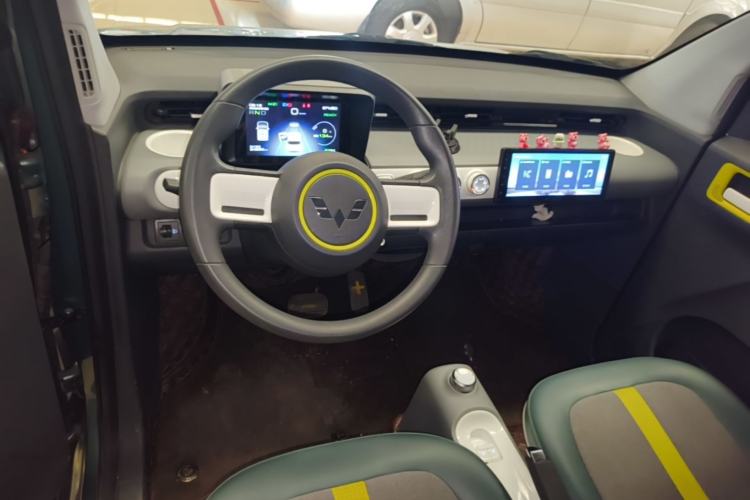 Used Wuling Hongguang MINIEV 2022 GAMEBOY 200km Gaming Edition with Lithium Iron Phosphate Center Console