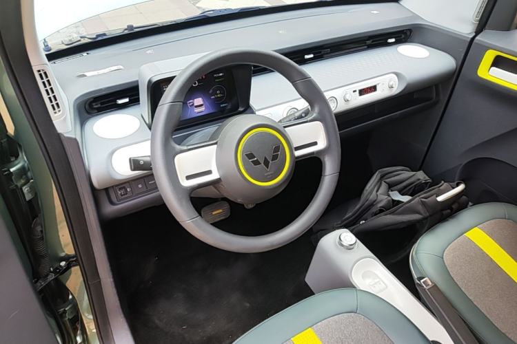 Used Wuling Hongguang MINIEV 2022 GAMEBOY 200km Gaming Edition with Lithium Iron Phosphate Center Console