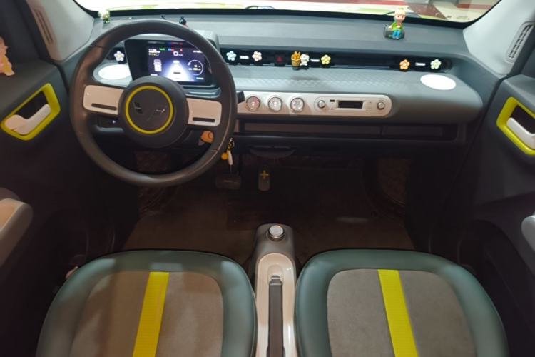 Used Wuling Hongguang MINIEV 2022 GAMEBOY 200km Gaming Edition with Lithium Iron Phosphate Center Console