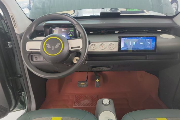 Used Wuling Hongguang MINIEV 2022 GAMEBOY 200km Gaming Edition with Lithium Iron Phosphate Center Console