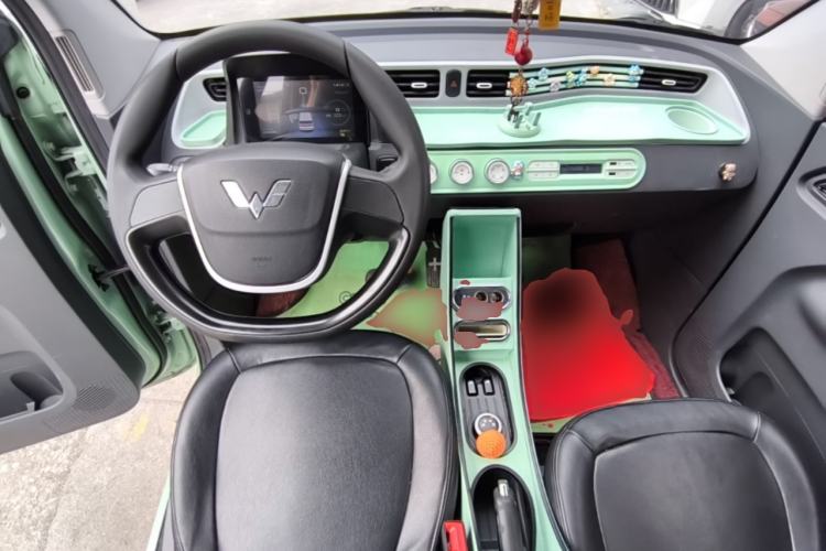 Used Wuling Hongguang MINIEV 2022 Macaron Premium Model – Lithium Ternary Battery Center Console