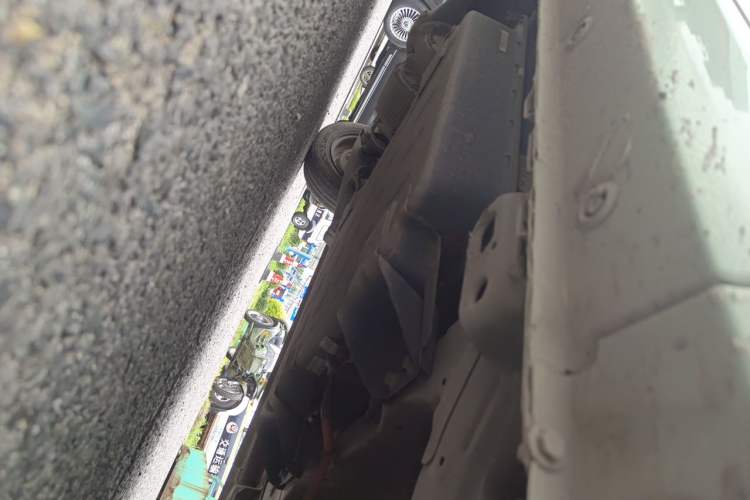 Used Wuling Hongguang MINIEV 2022 Macaron Fashion Model Lithium Iron Phosphate Chassis Front Right