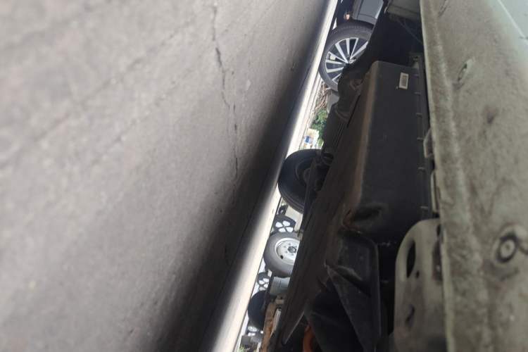 Used Wuling Hongguang MINIEV 2022 Macaron Fashion Model Lithium Iron Phosphate Chassis Front Right