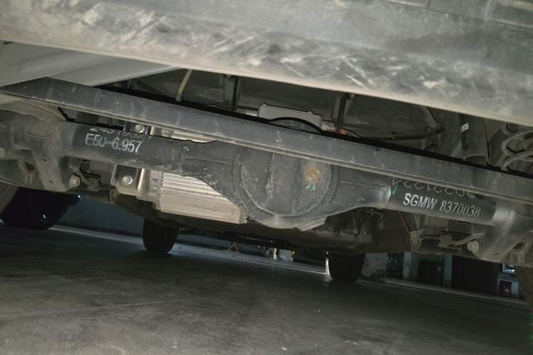 Used Wuling Hongguang MINIEV 2022 Macaron Fashion Edition Lithium-Nickel-Cobalt-Alpha-oxide Chassis Rear